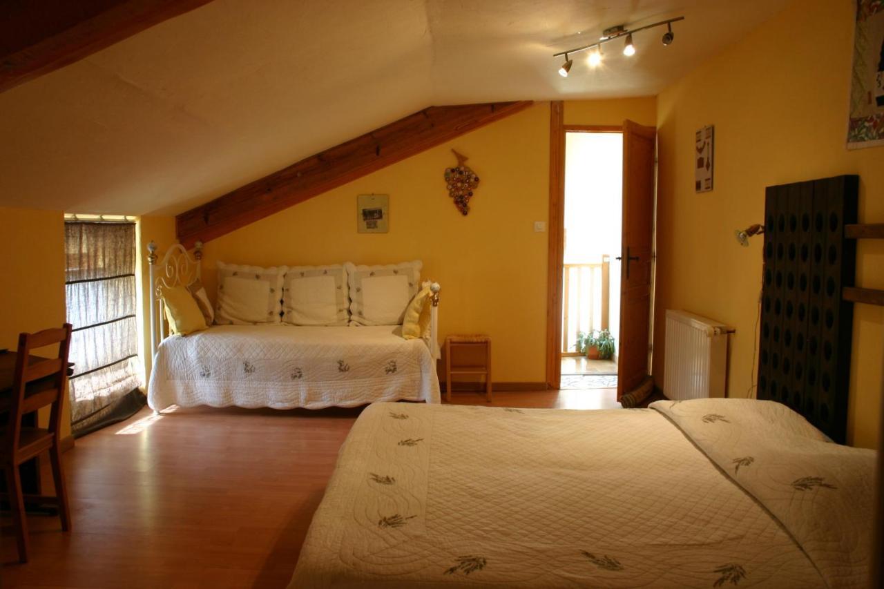 La Fermette Champenoise Bed and Breakfast Jonquery Værelse billede